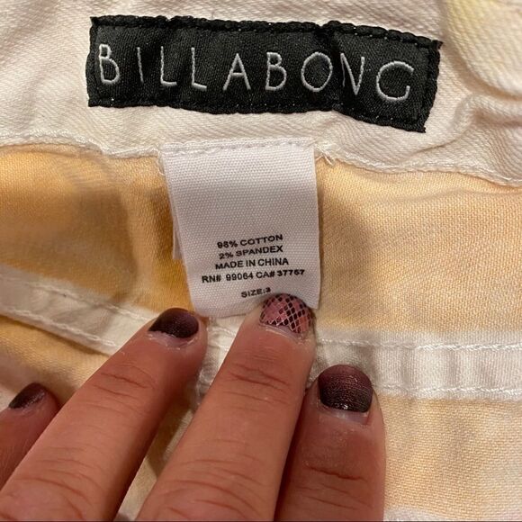 Billabong Tie Dye Distressed Low Rise Shorts 3 - Picture 2 of 9